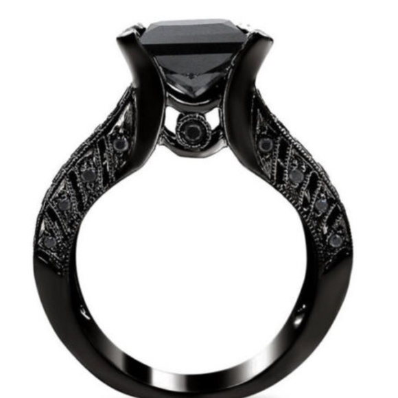 New 14kt Black Gold Filled Black Sapphire 2pc Ring - Picture 4 of 4